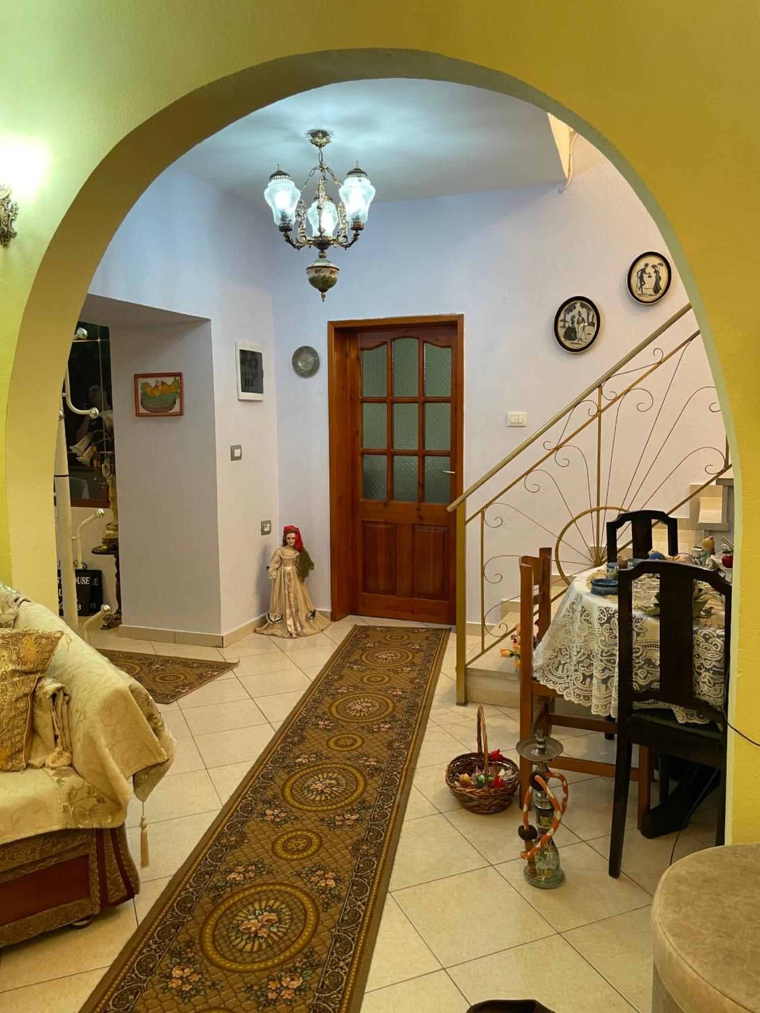 Luigi Guest House Гірокастра Екстер'єр фото