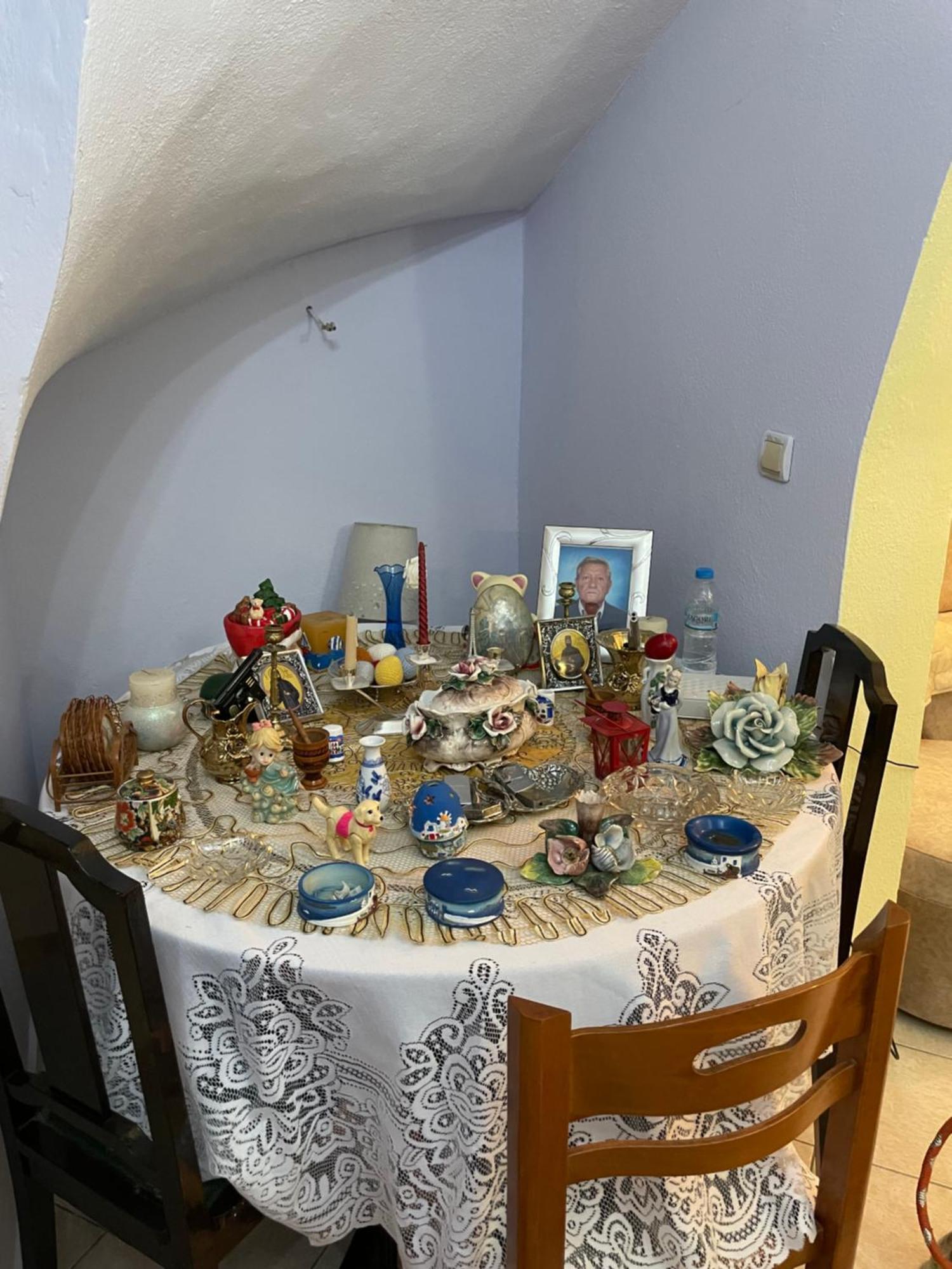 Luigi Guest House Гірокастра Екстер'єр фото